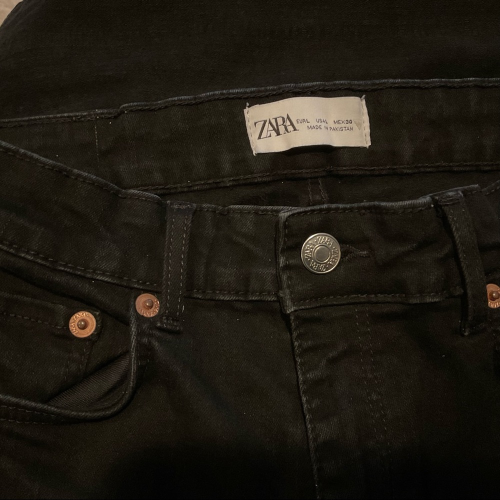 Zara Black LIMITLESS JEANS Size Large - Picture 9 of 9